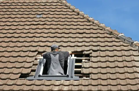 Pose de velux - Fleury-la-Vallée